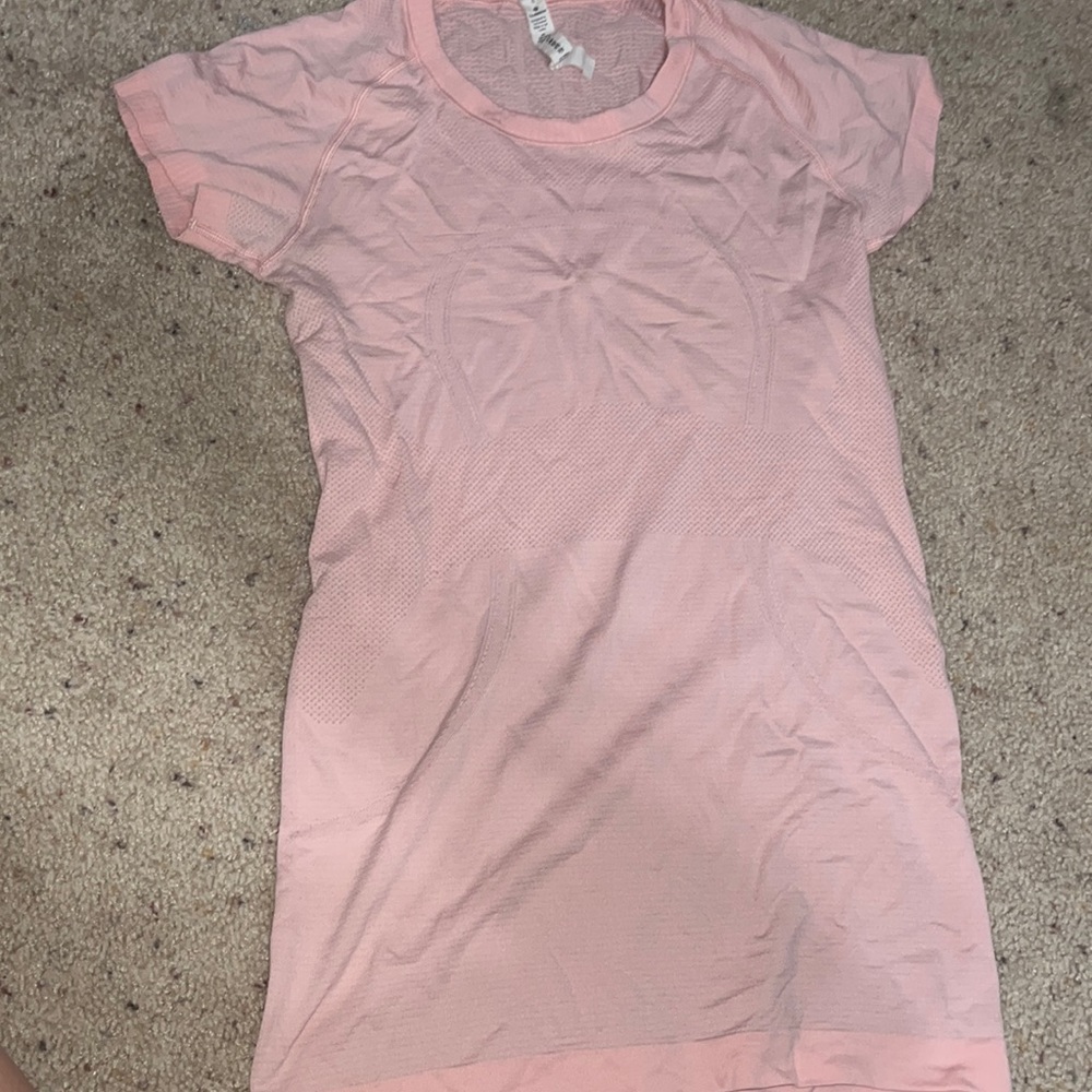 lulu swiftly tee